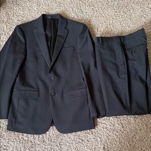 Calvin Klein Men's Grey Suit